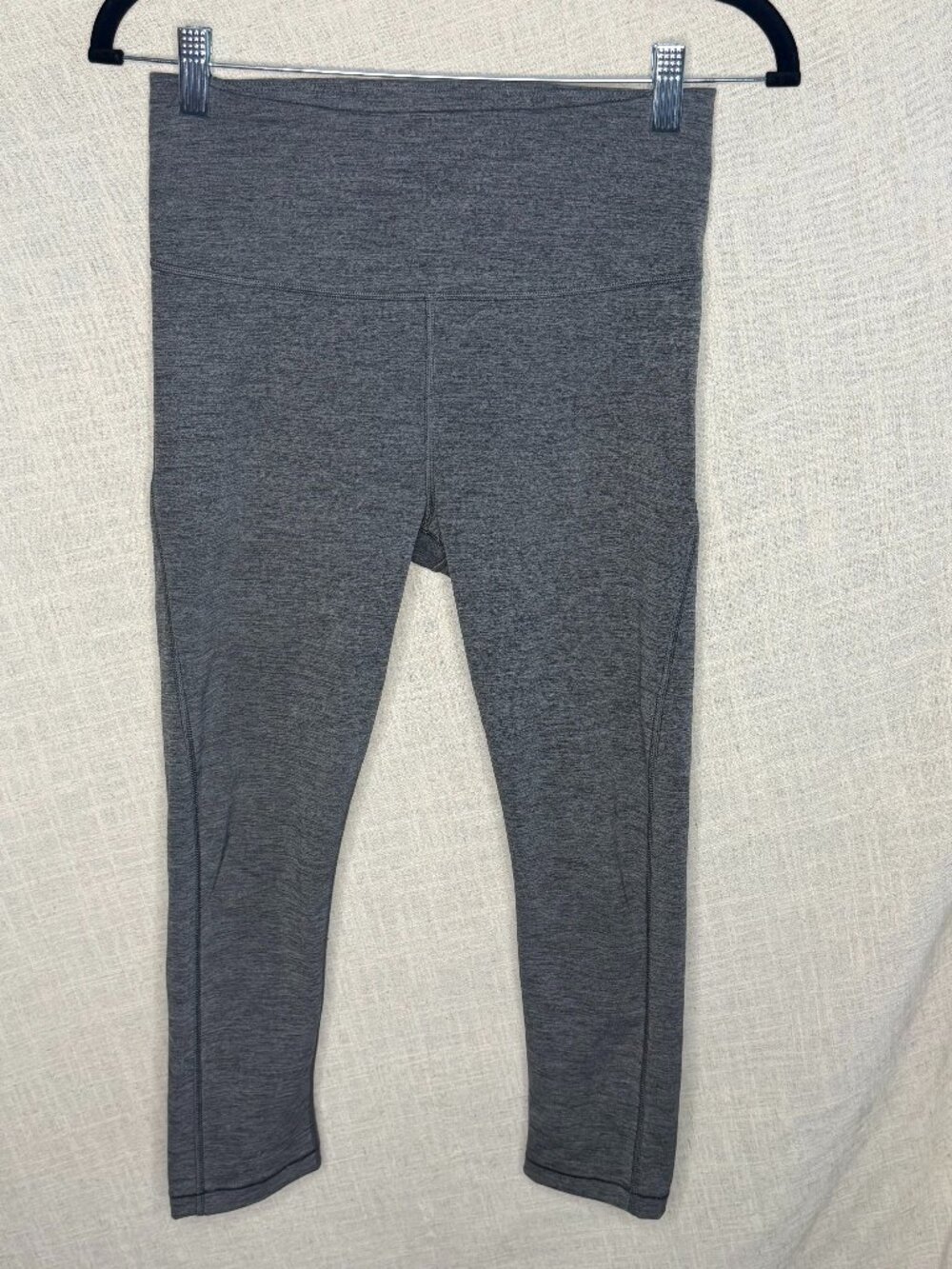 Athleta Ultimate Stash Pocket Capri XS Heather Gray High Rise Leggings